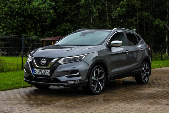 Nissan Qashqai 1.2i Tekna+ Automāts -2018-