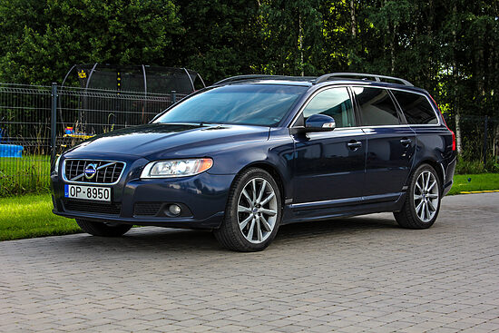 Volvo v70 2.4 d5 Автомат -2010-